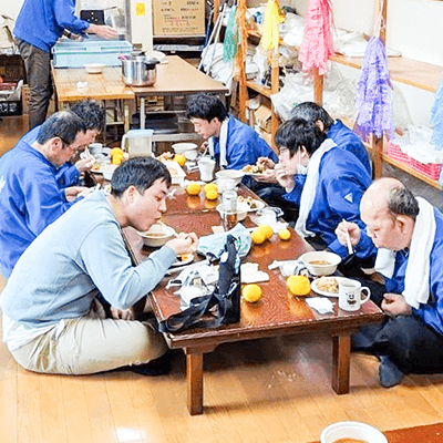 昼休憩の様子